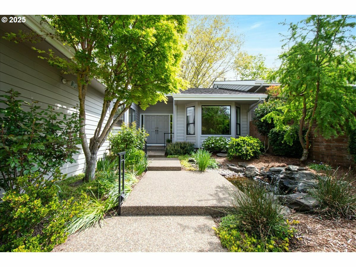 Property Photo:  31560 SW Arbor Glen Loop  OR 97070 