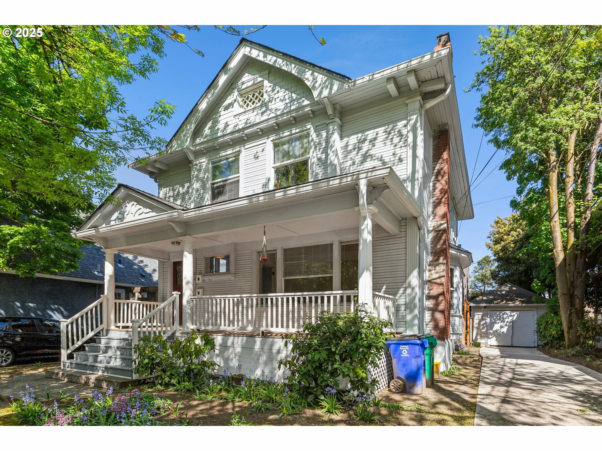 Property Photo: 26 28 NE 24th Ave NE OR 97232
