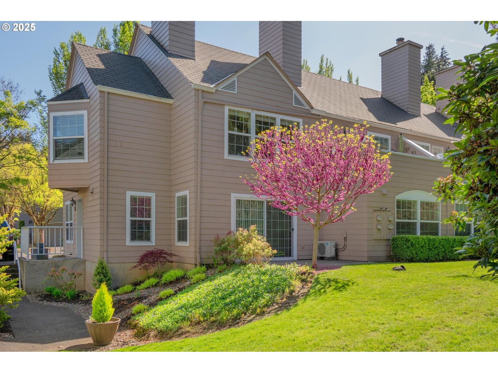 Property Photo:  8540 SW Curry Dr D  OR 97070