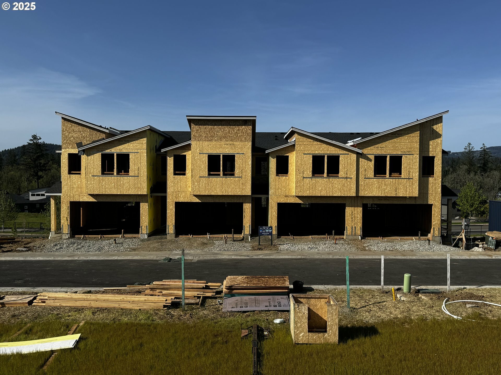 Property Photo: 3865 NW 65th Ave WA 98607
