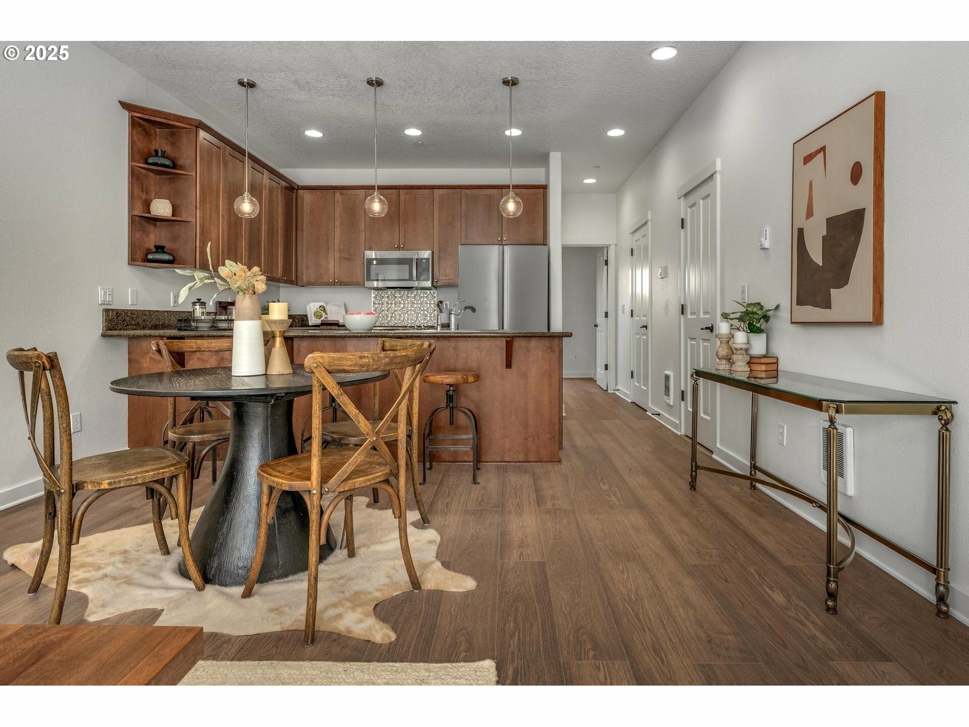 Property Photo: 4409 NE Killingsworth St 103 OR 97218