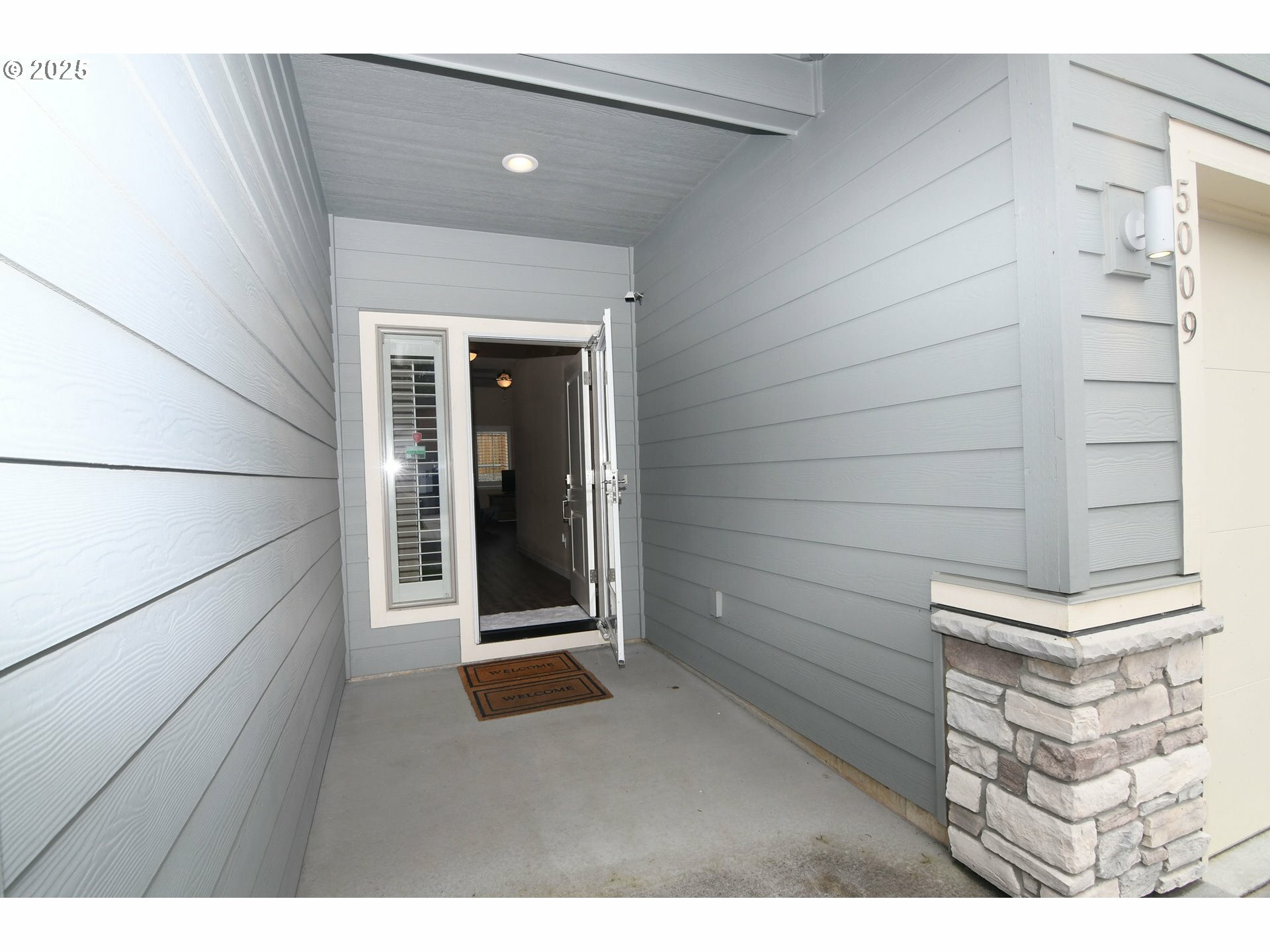 Property Photo: 5009 NE 85th St WA 98665
