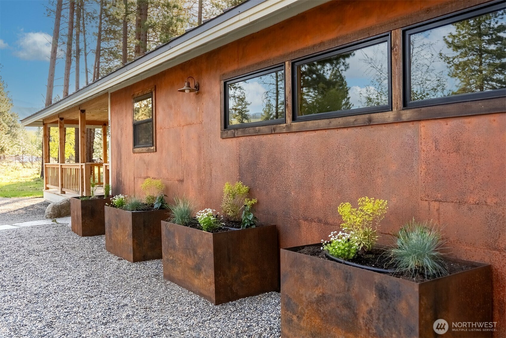 Property Photo: 175 Saddleback Road WA 98862
