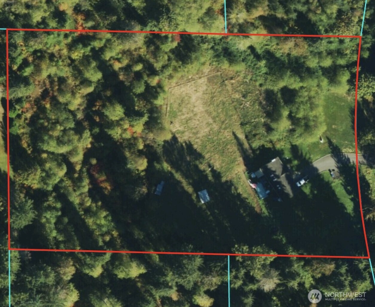 Property Photo: 714 N Carpenter Road WA 98290