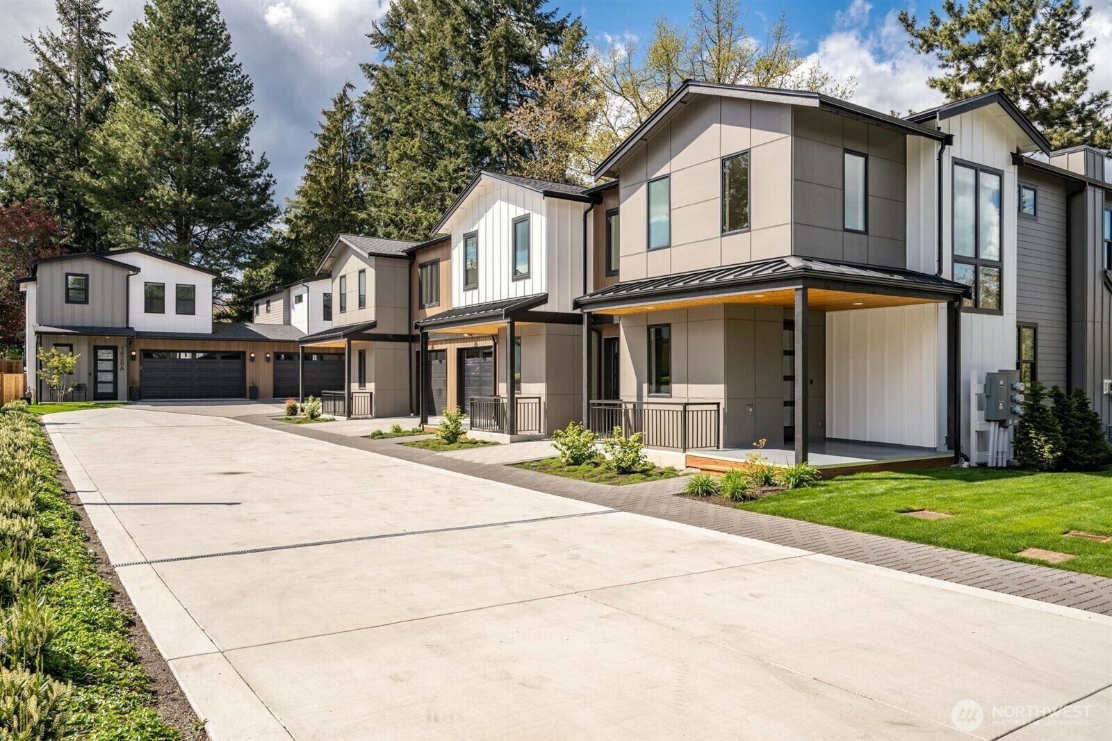 Property Photo: 1831 4th Street A WA 98033