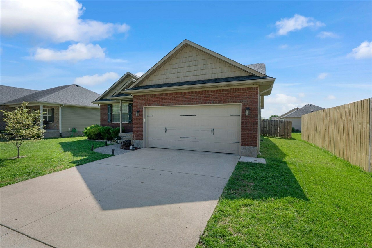 Property Photo: 654 Hensley Road KY 40165