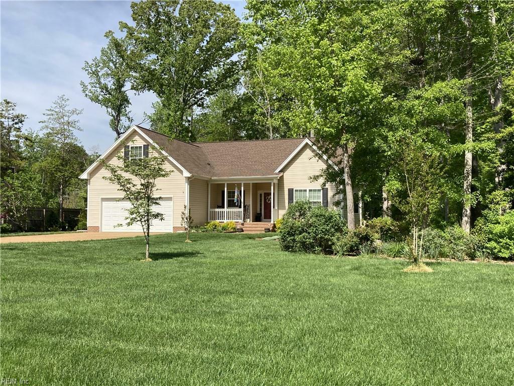 Property Photo: 8540 Patrick Henry Way VA 23061