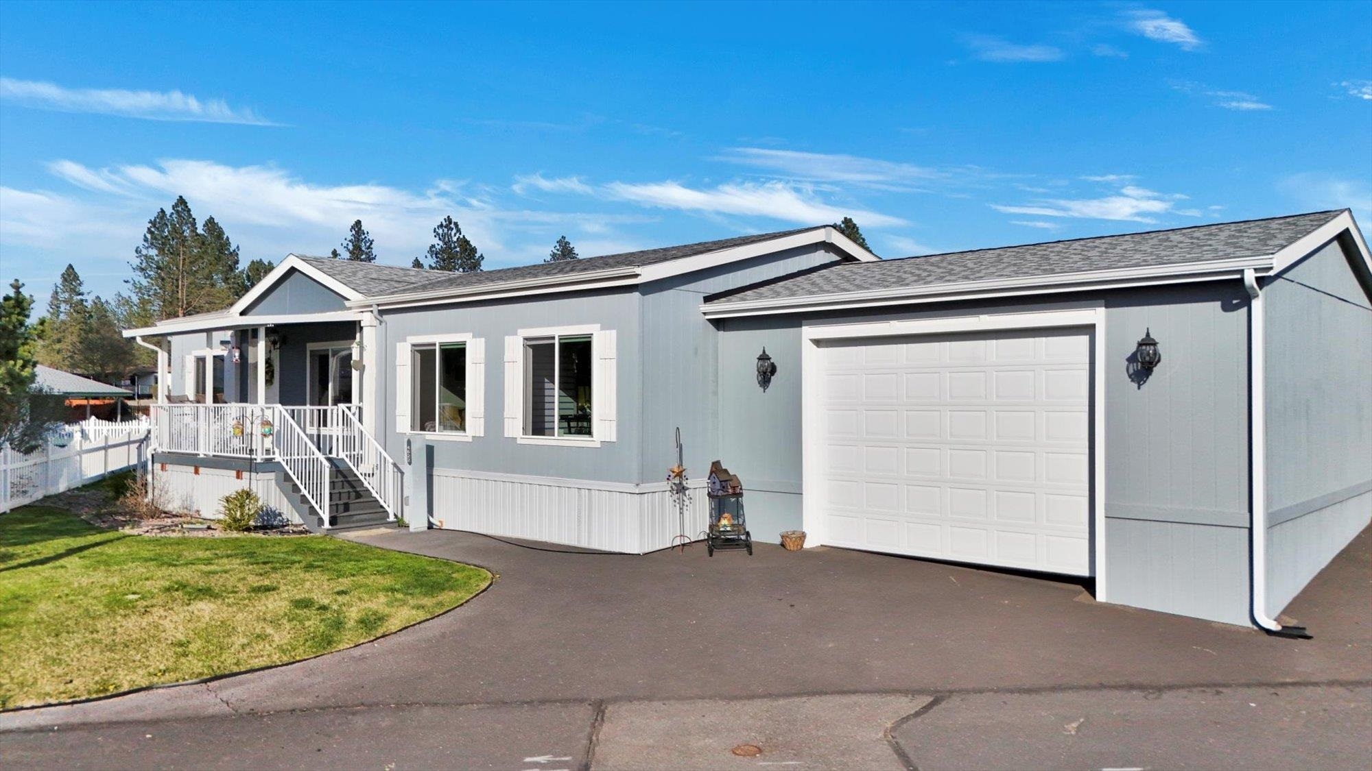Property Photo: 14622 N Chattanooga Ln WA 99021
