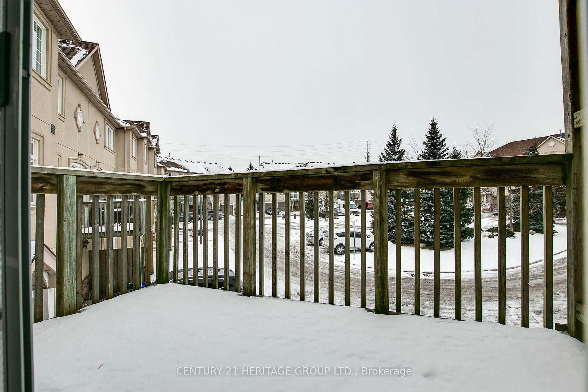 Photo de la propriété: 10 Post Oak Drive 7 ON L4E 4H8