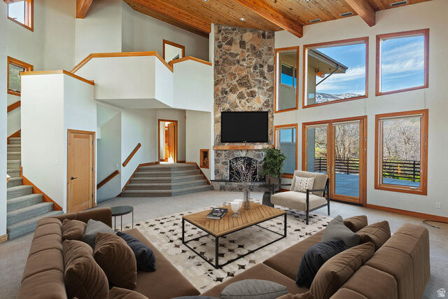 Property Photo: 152 N Silver Oak Rd UT 84108