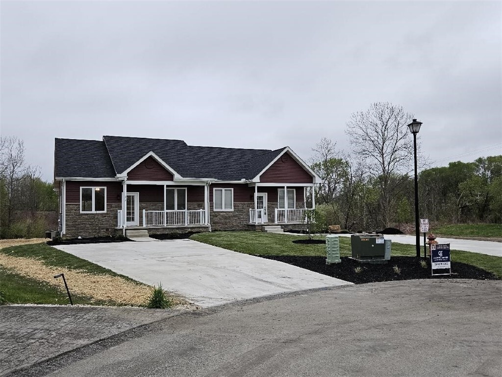 Property Photo:  802 Wimbledon Drive  PA 15666 