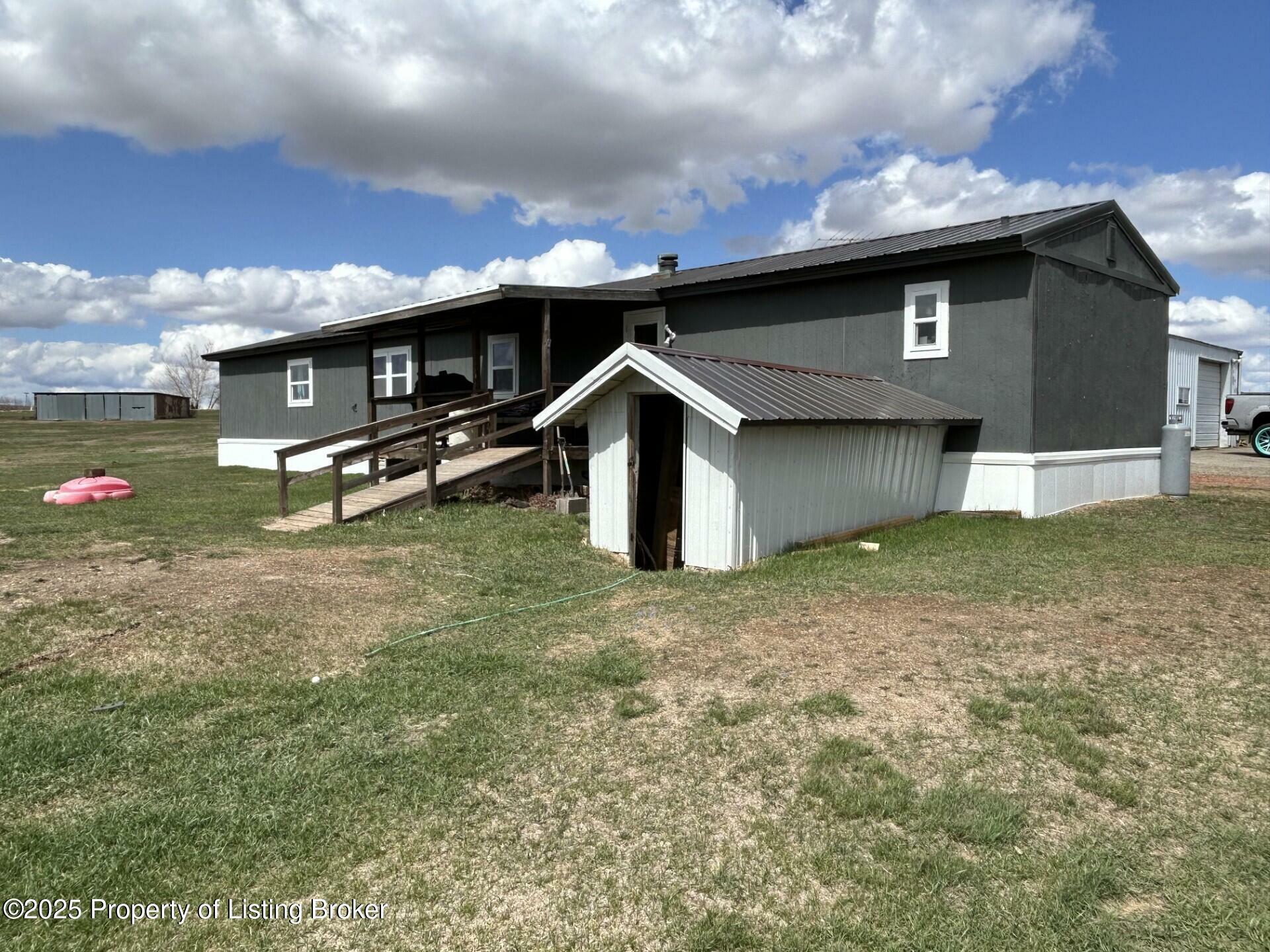 Property Photo: 14603 86th Street SW ND 58623