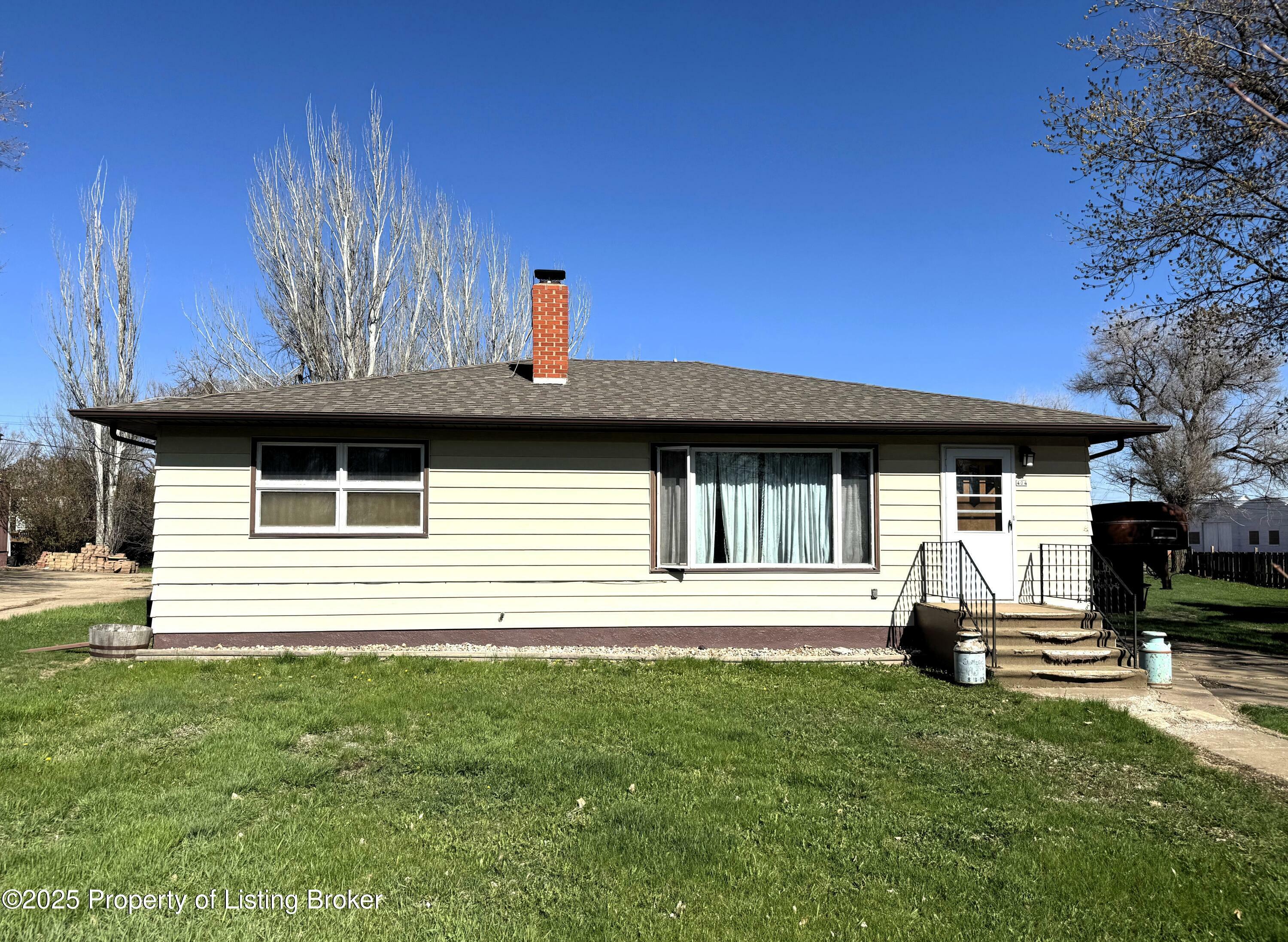Property Photo: 404 9th Street S ND 58639