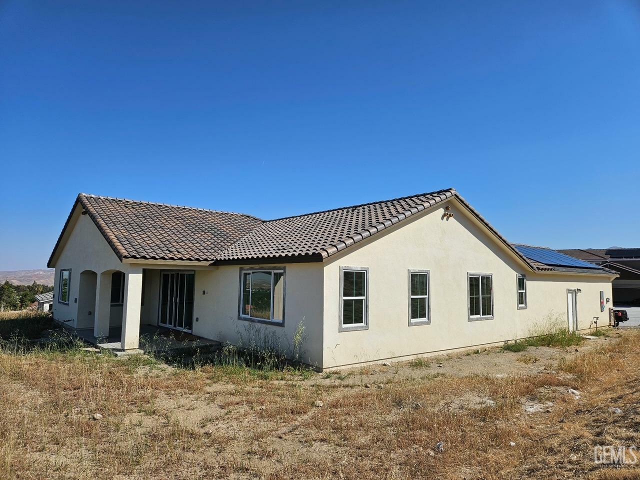 Property Photo: 5612 Levanto Street CA 93306