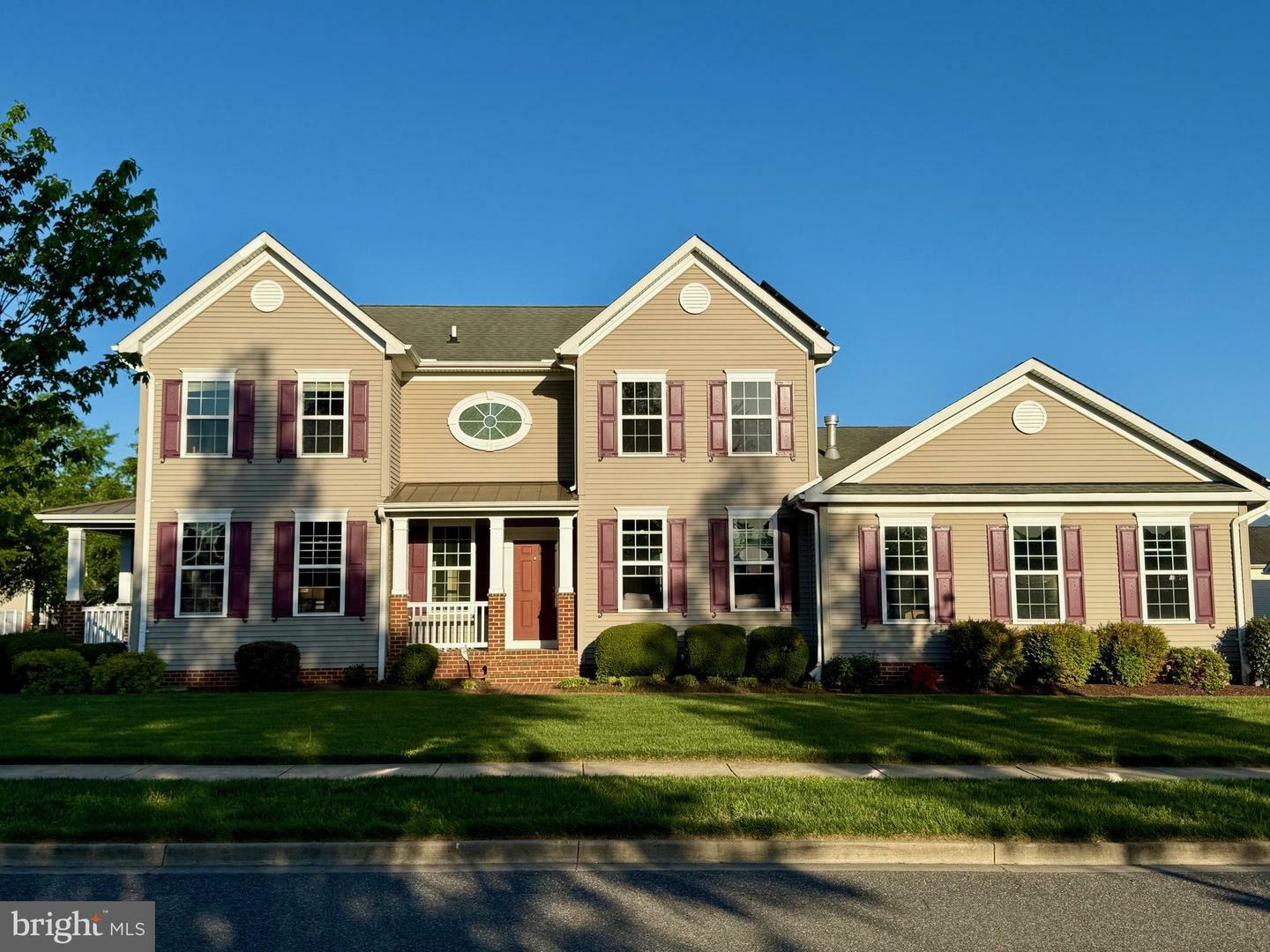 Property Photo: 41430 Challedon Way MD 20650