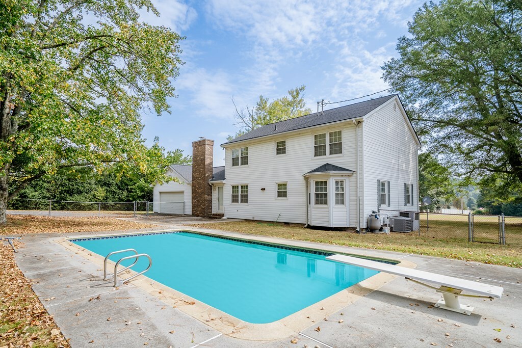 Property Photo: 2512 Dug Gap Road GA 30720