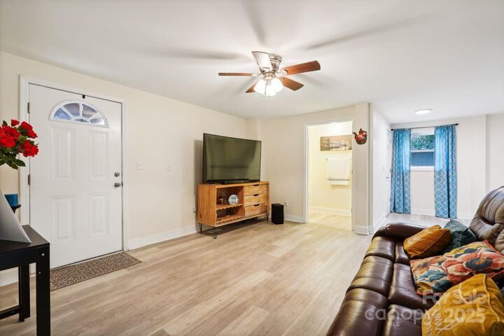 Property Photo: 712 Grace Avenue NC 28083