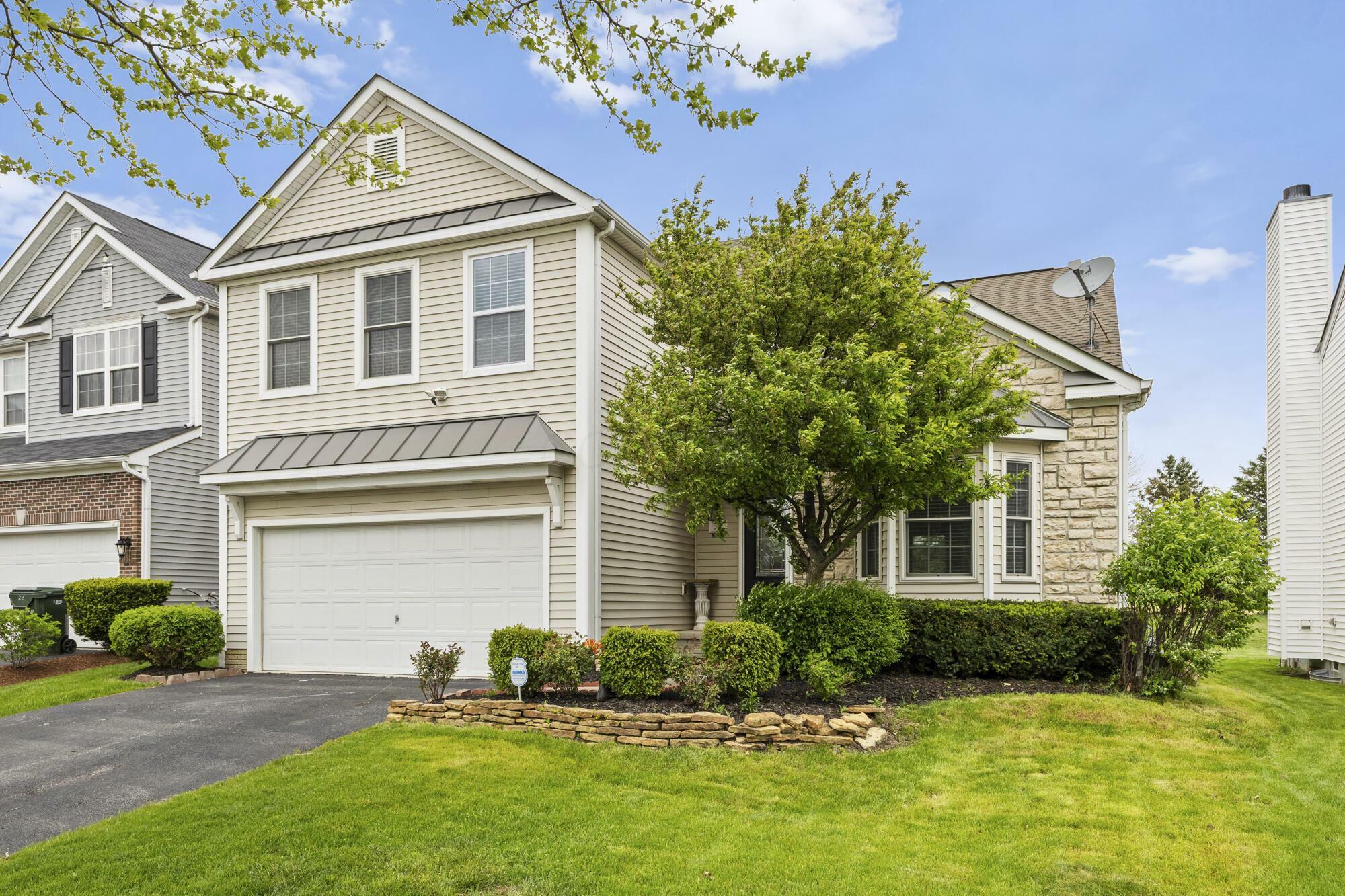 Property Photo: 34 Gold Meadow Drive OH 43035