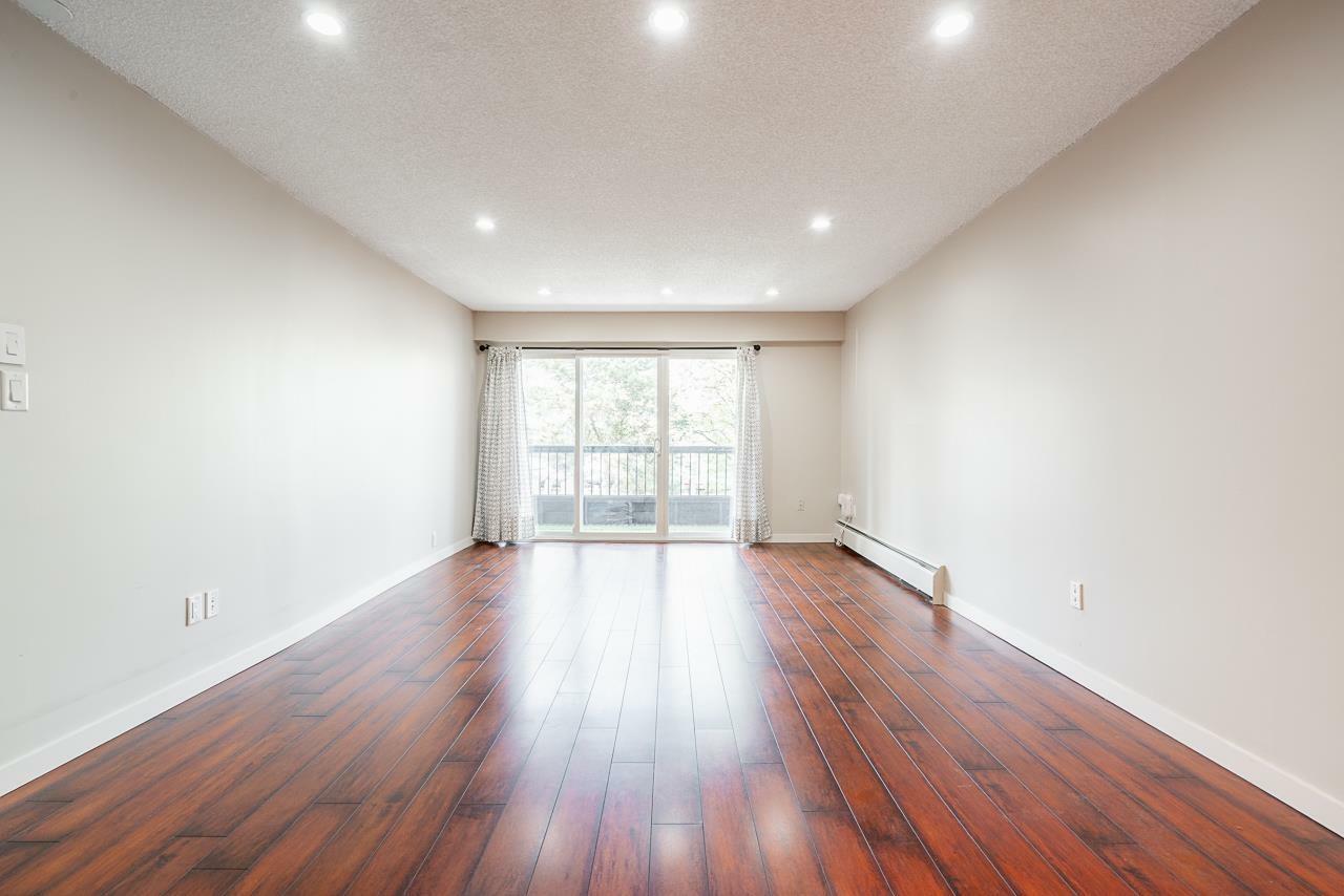 Property Photo: 13530 Hilton 212 BC V3R 5J4