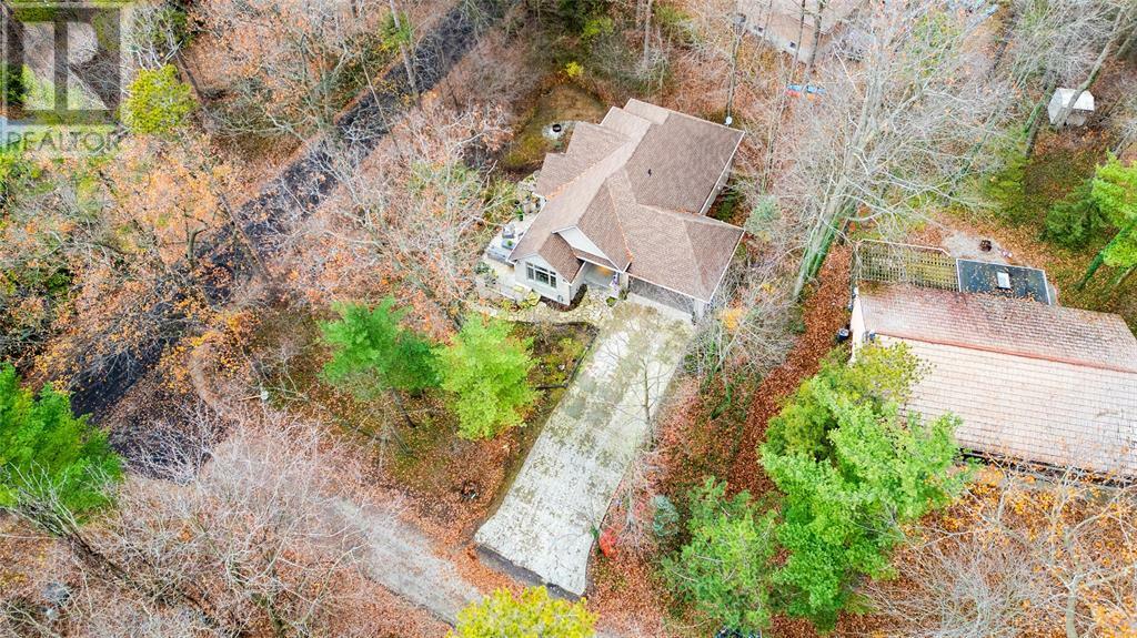 Property Photo: 10216 Parkside Crescent ON N0M 1T0
