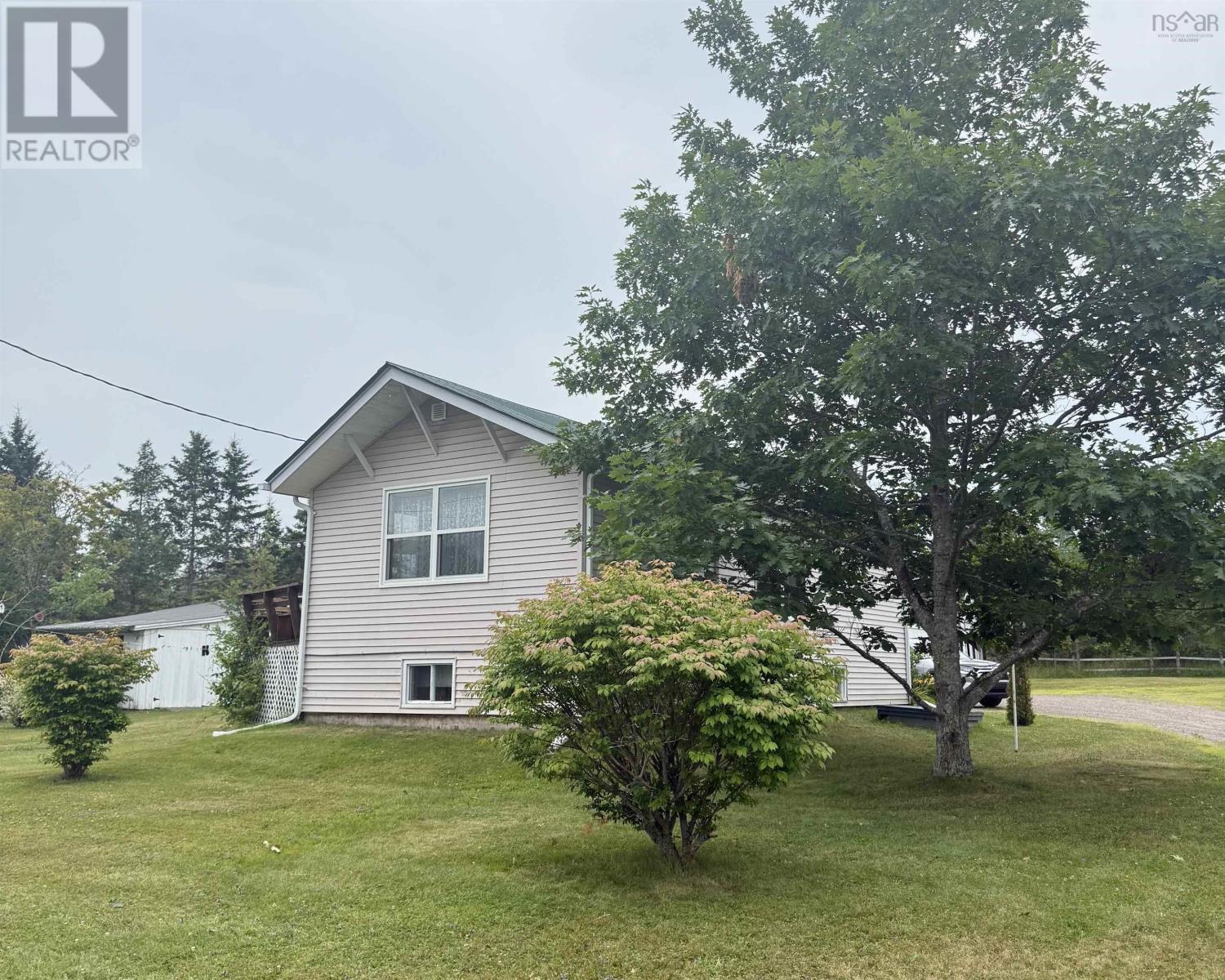 5886 Highway 2  Bass River NS B0M 1B0 photo