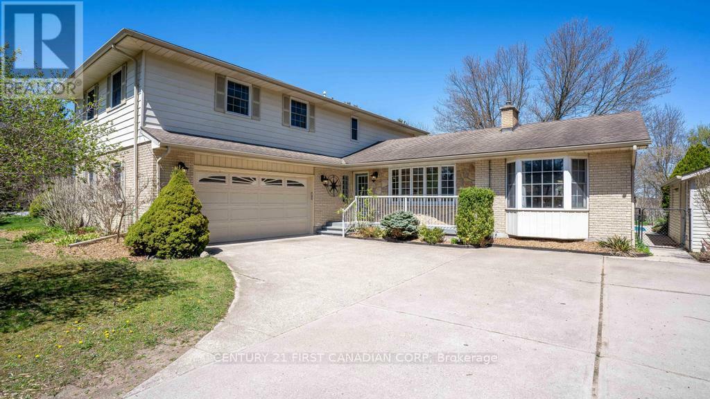 Photo de la propriété: 21518 Adelaide Road ON N0L 1E0