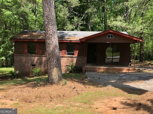 Property Photo: 6154 Green Acres Drive SW GA 30014