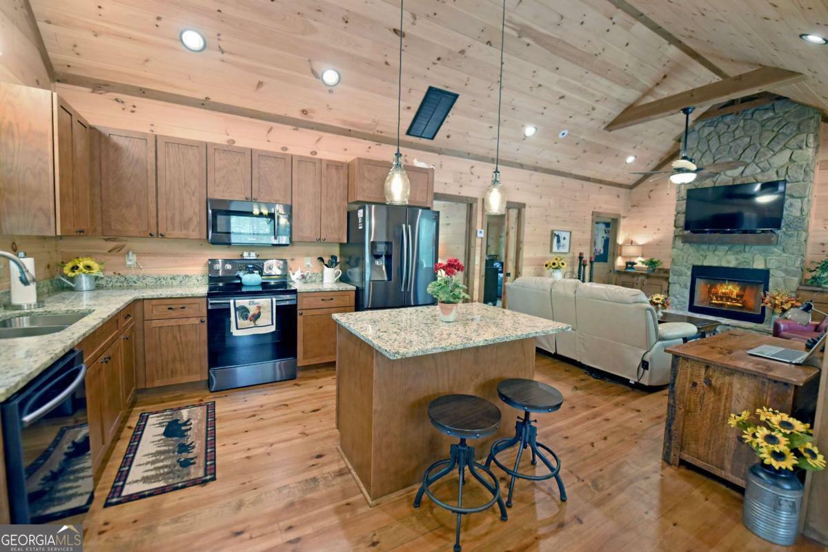 Property Photo: 211 Winding Brook Trail 12 GA 30560
