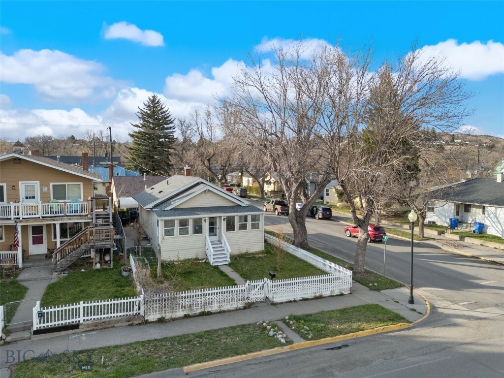 Property Photo: 502 W Front Street MT 59047