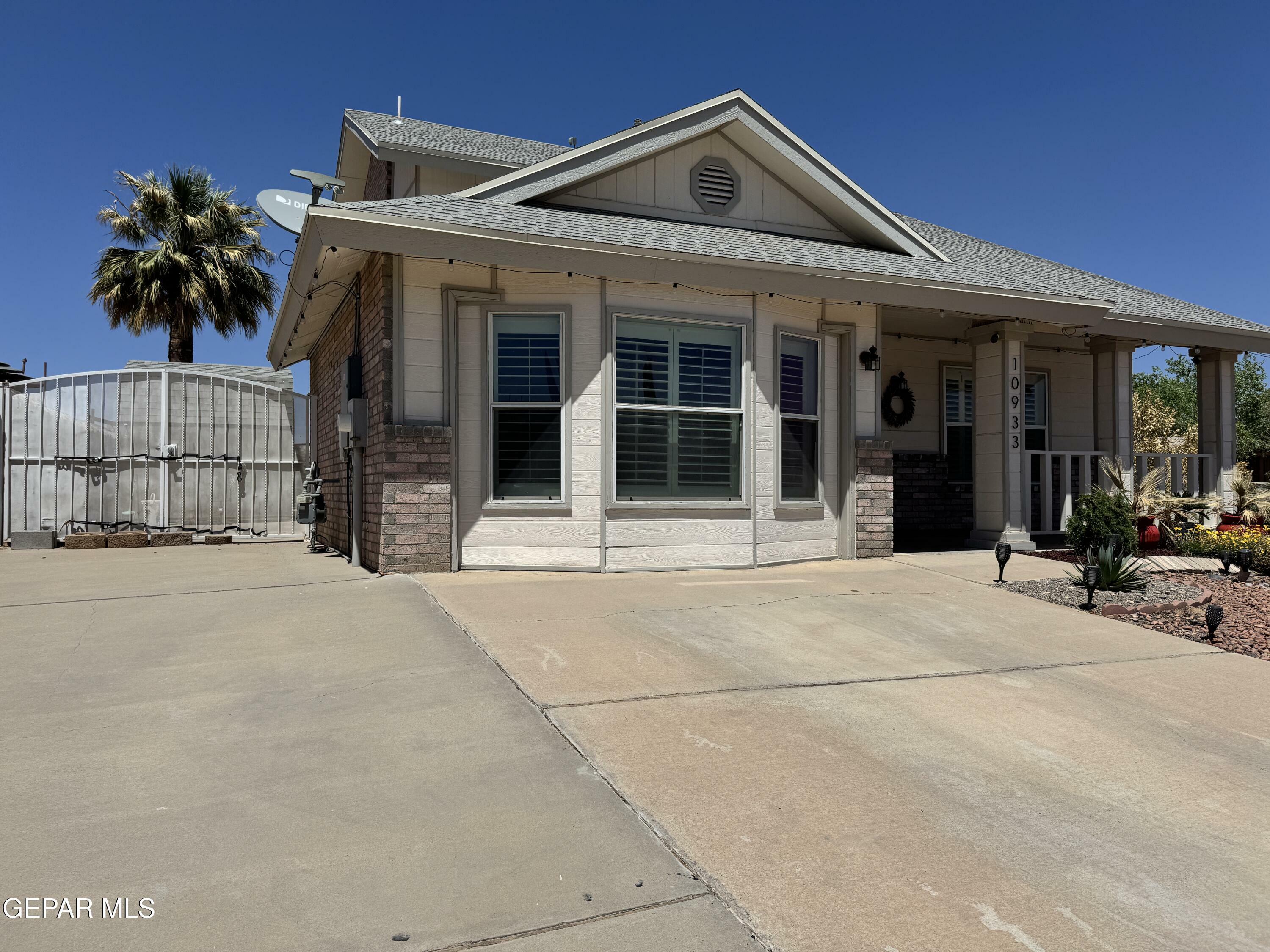 Property Photo: 10933 Chippendale Avenue TX 79934