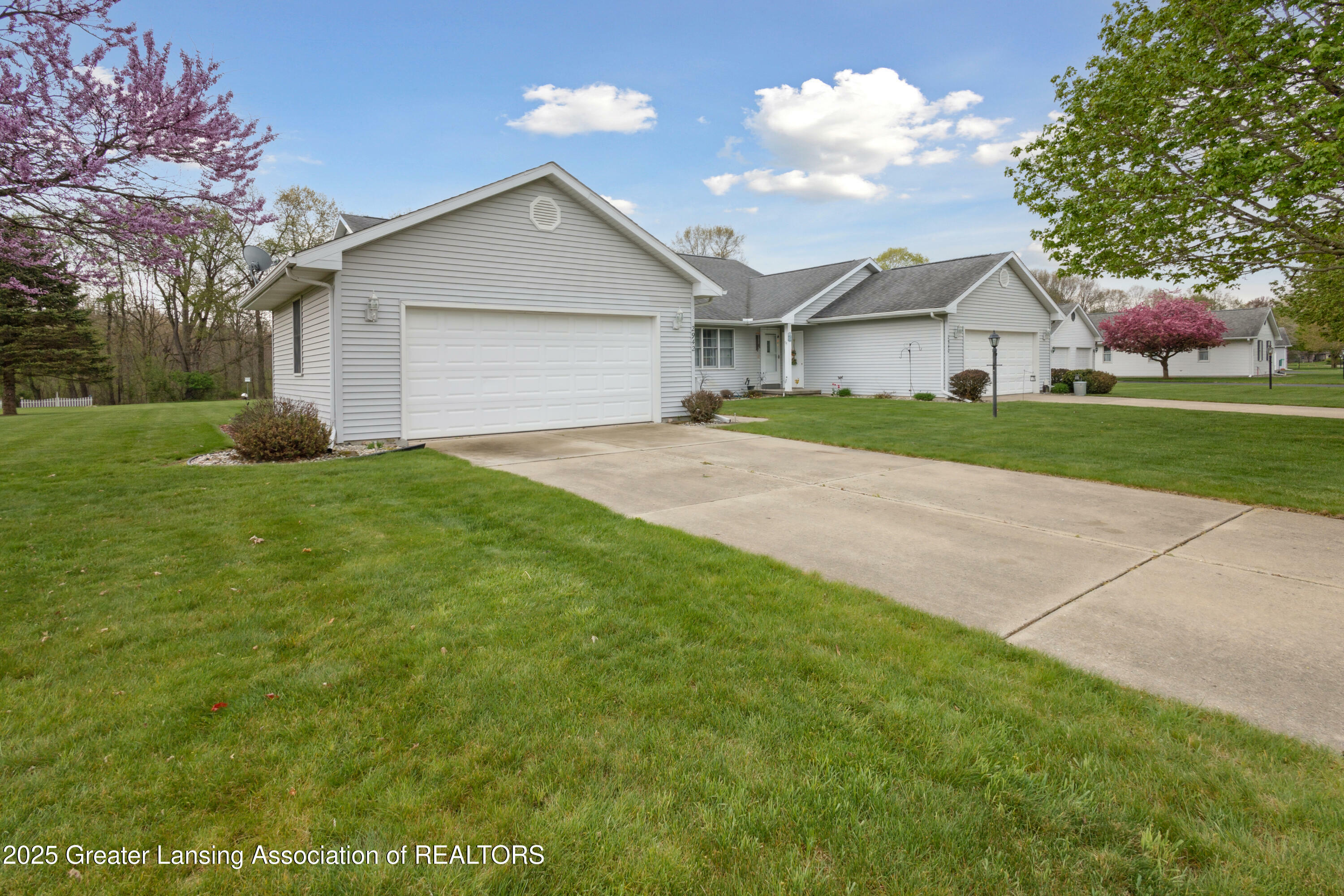 Property Photo: 2942 Twelve Oaks Drive MI 48813