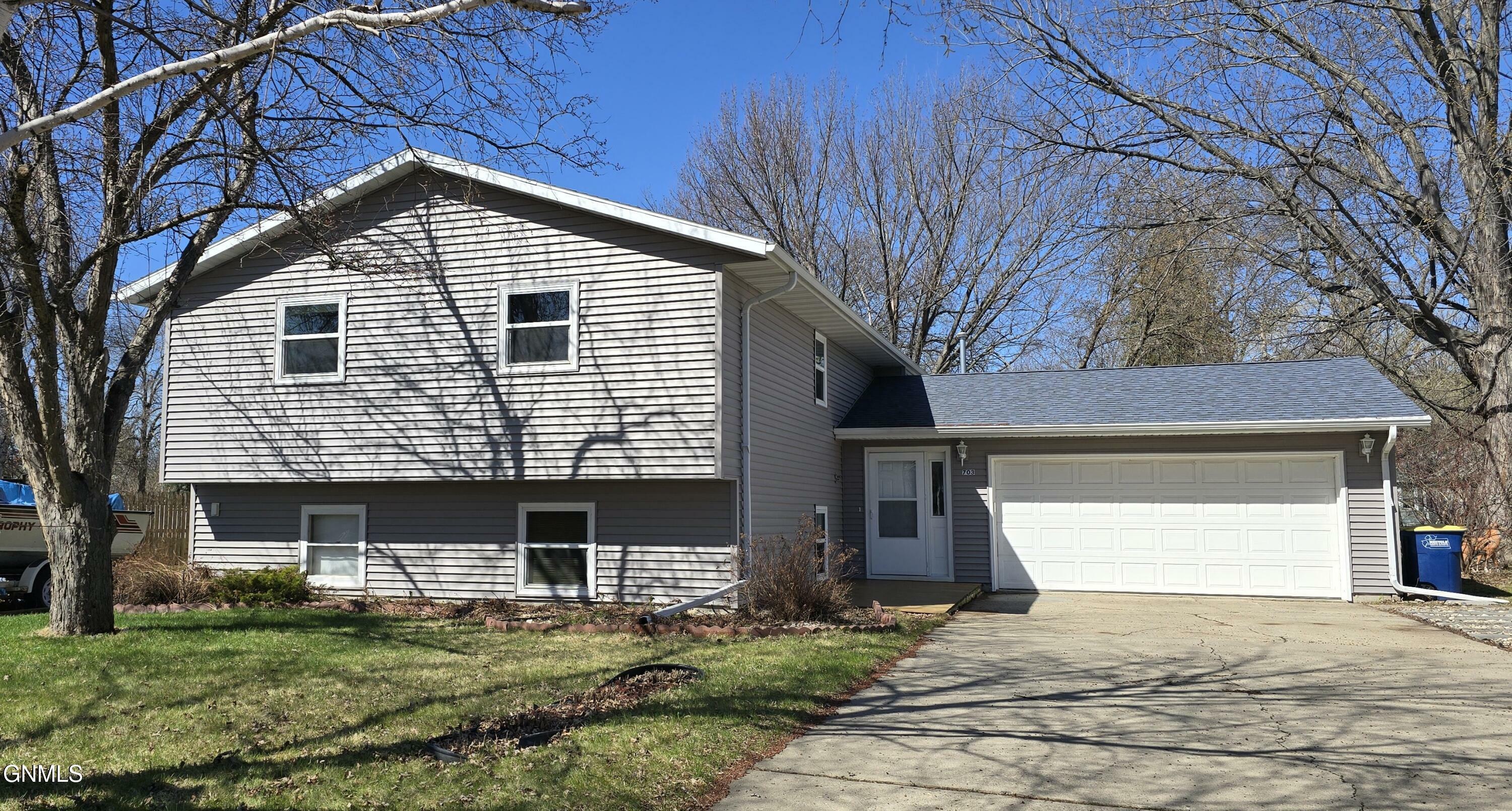 703 7th Street NW  Jamestown ND 58401 photo