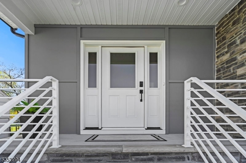 Property Photo: 695 Inman Ave NJ 07067