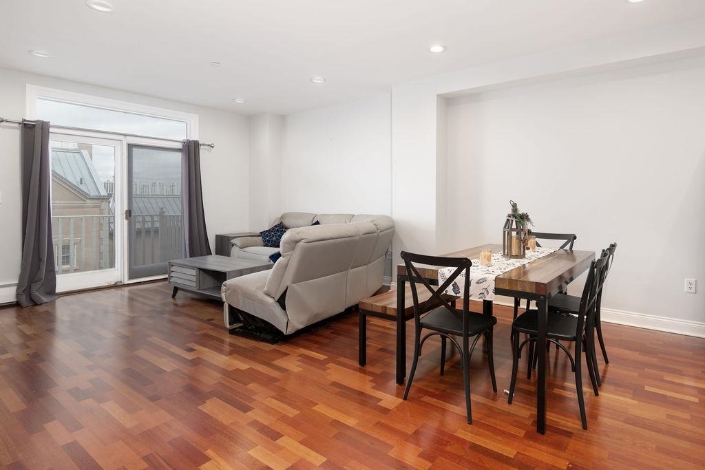 Property Photo: 207 Shearwater Ct West 61 NJ 07305
