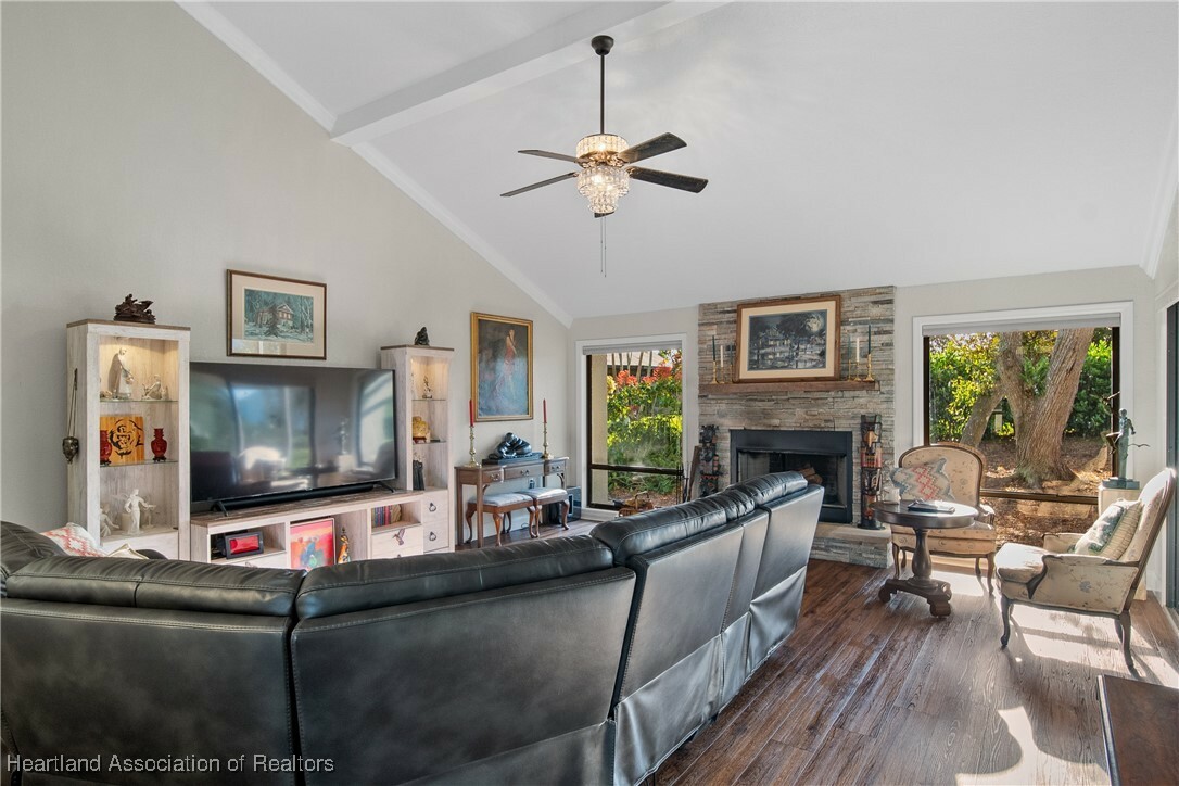 Property Photo: 112 Tomoka Boulevard N FL 33852