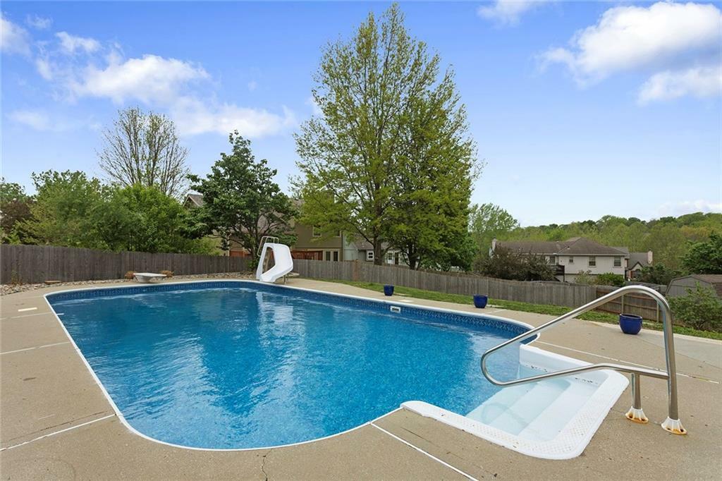 Property Photo: 6482 NW Altus Drive MO 64152