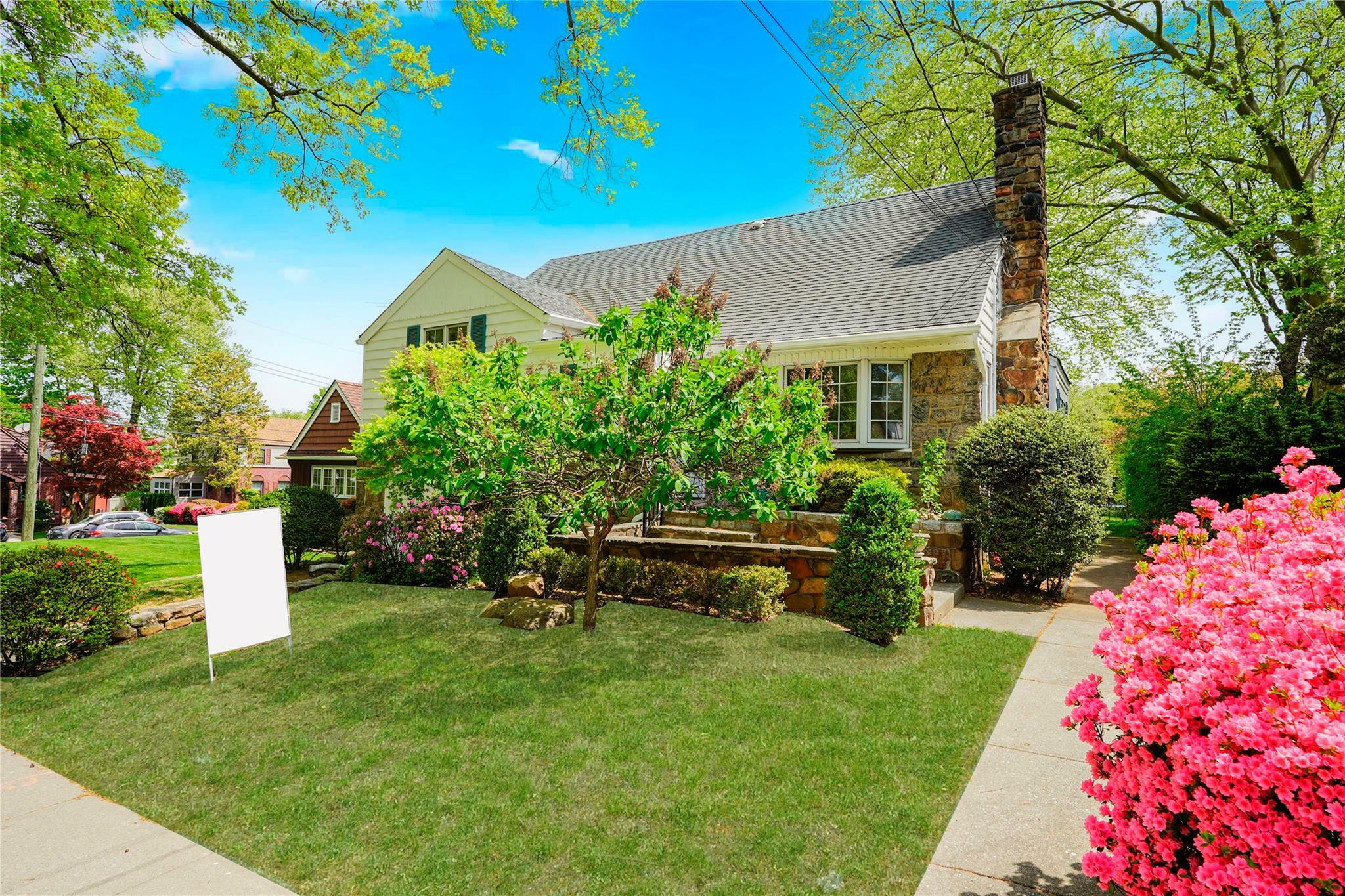 Property Photo: 249 Slosson Ave NY 10314