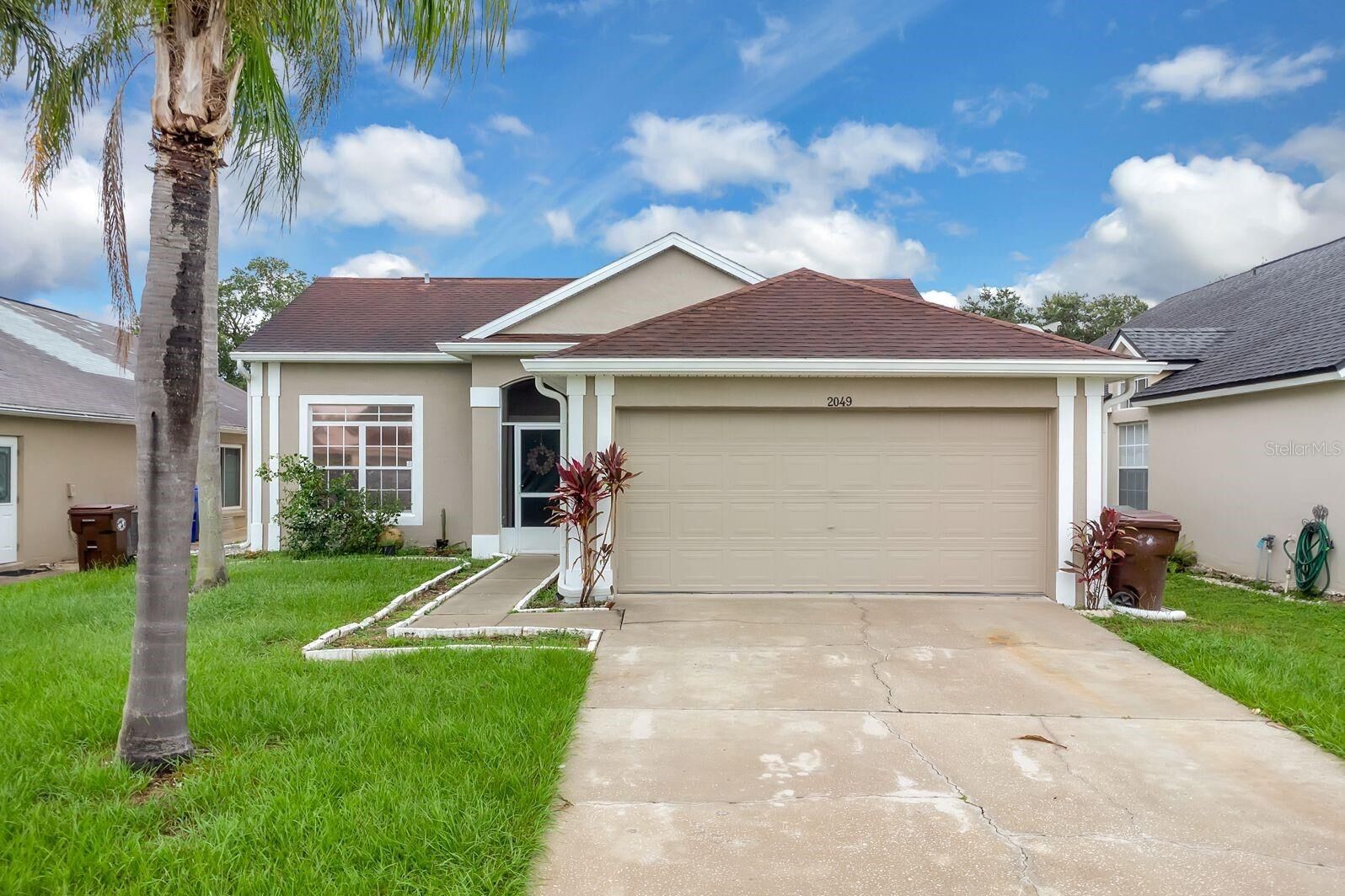 Property Photo:  2049 Shannon Lakes Boulevard  FL 34743 