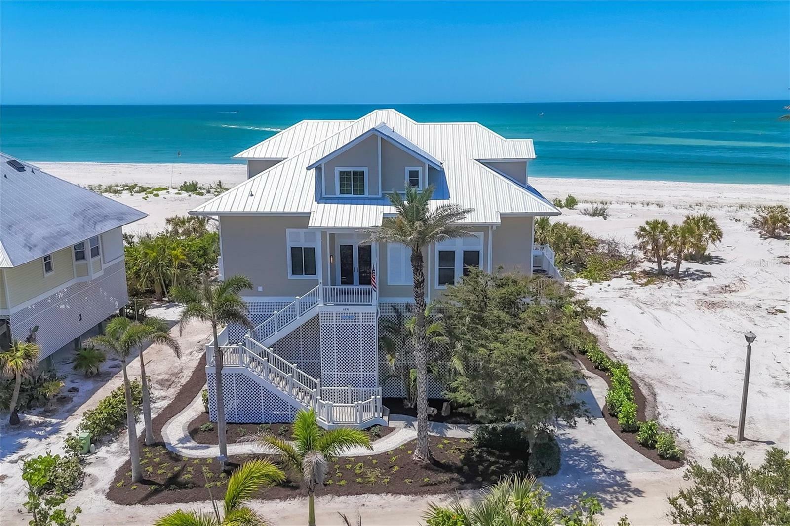 Property Photo: 6890 Palm Island Drive FL 33946