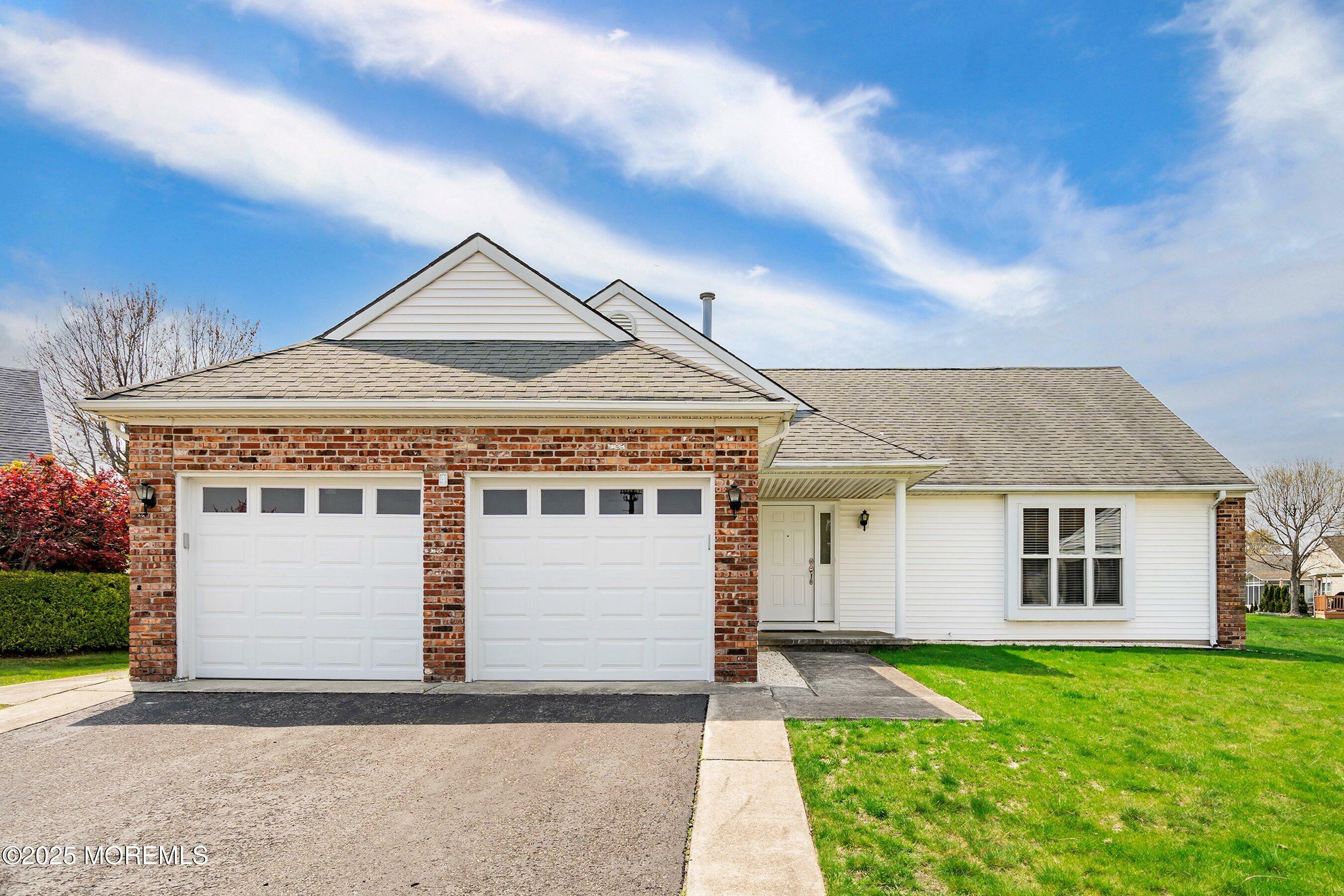 Property Photo: 4 Otley Court NJ 08721