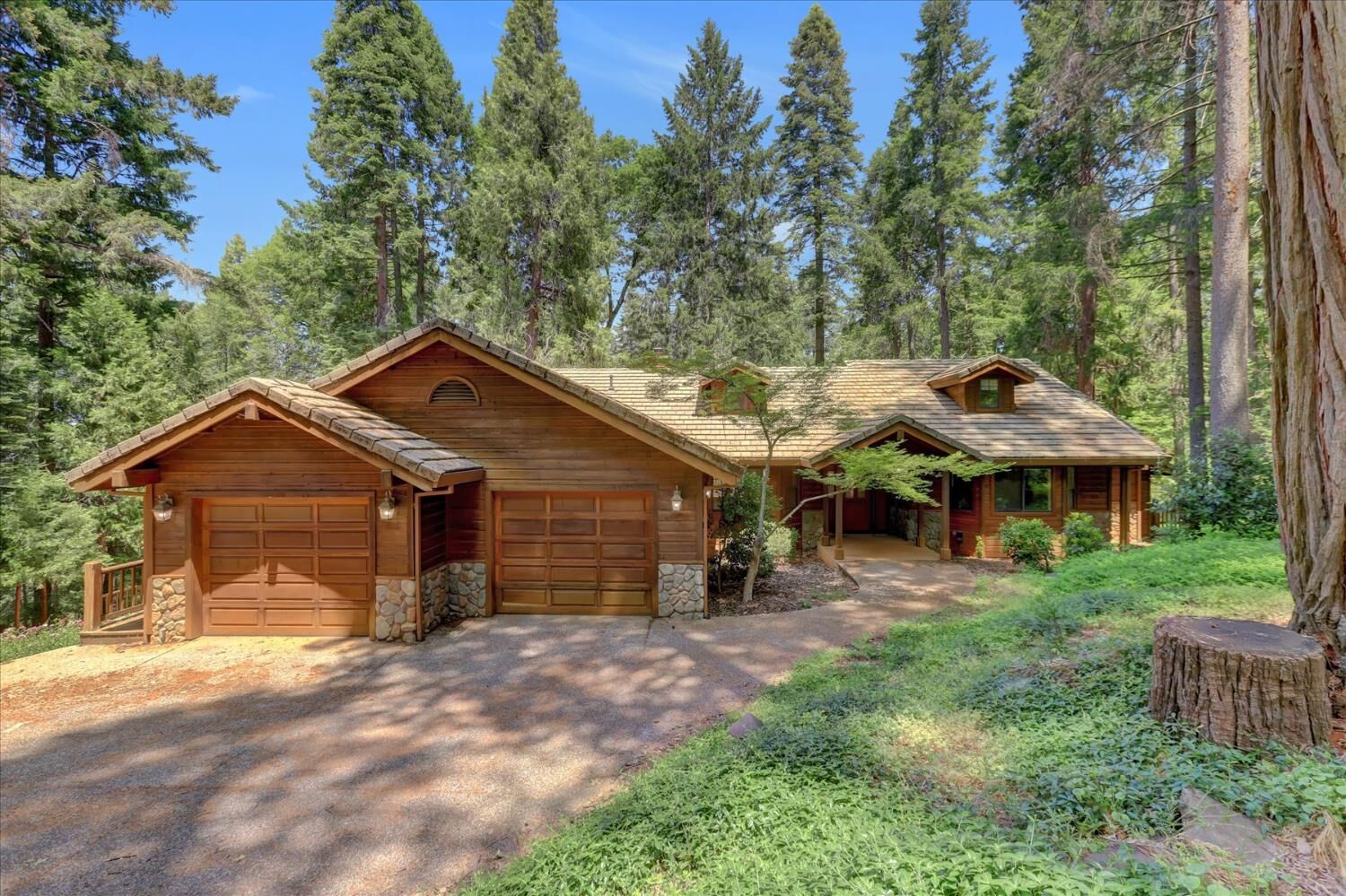 Property Photo:  12952 Woodpecker Way  CA 95959 