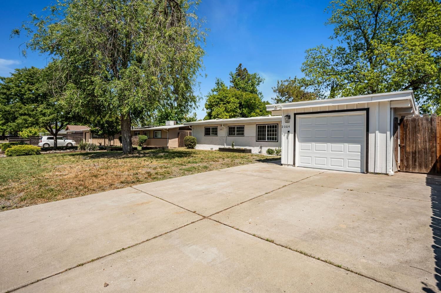 Property Photo:  2004 Terrace Drive  CA 95825 