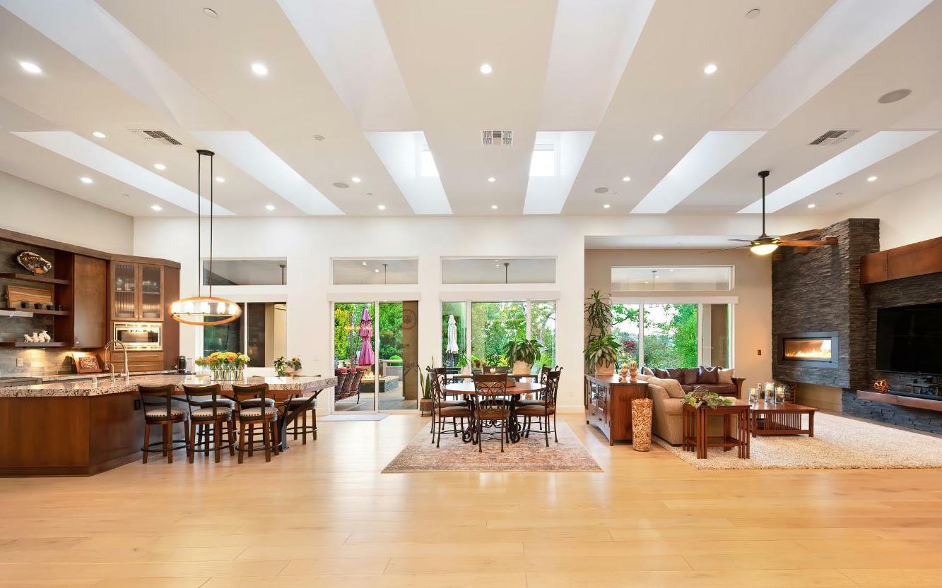 Property Photo: 254 Mondrian Court CA 95762