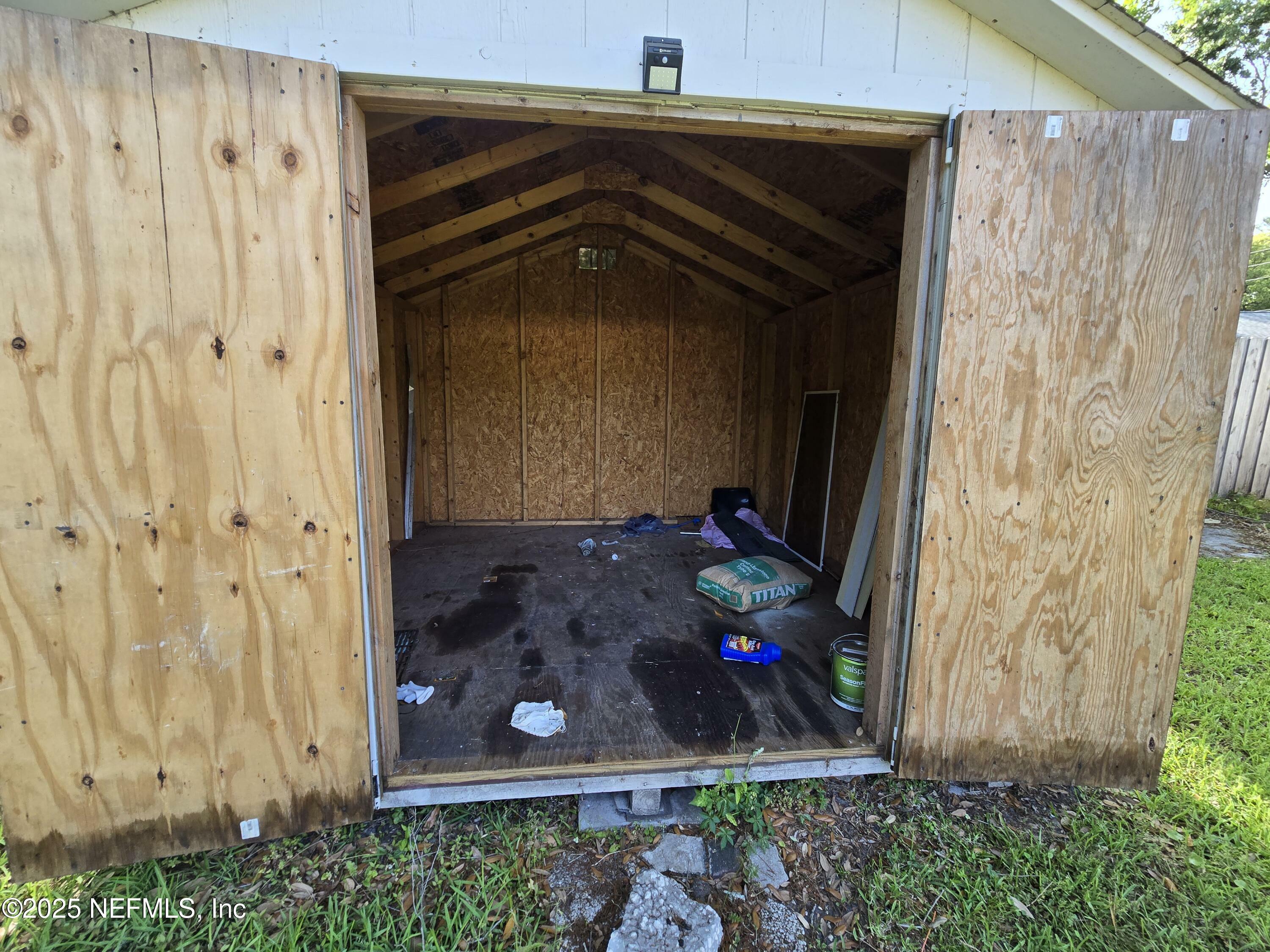 Property Photo: 4822 Kingsbury Street FL 32205