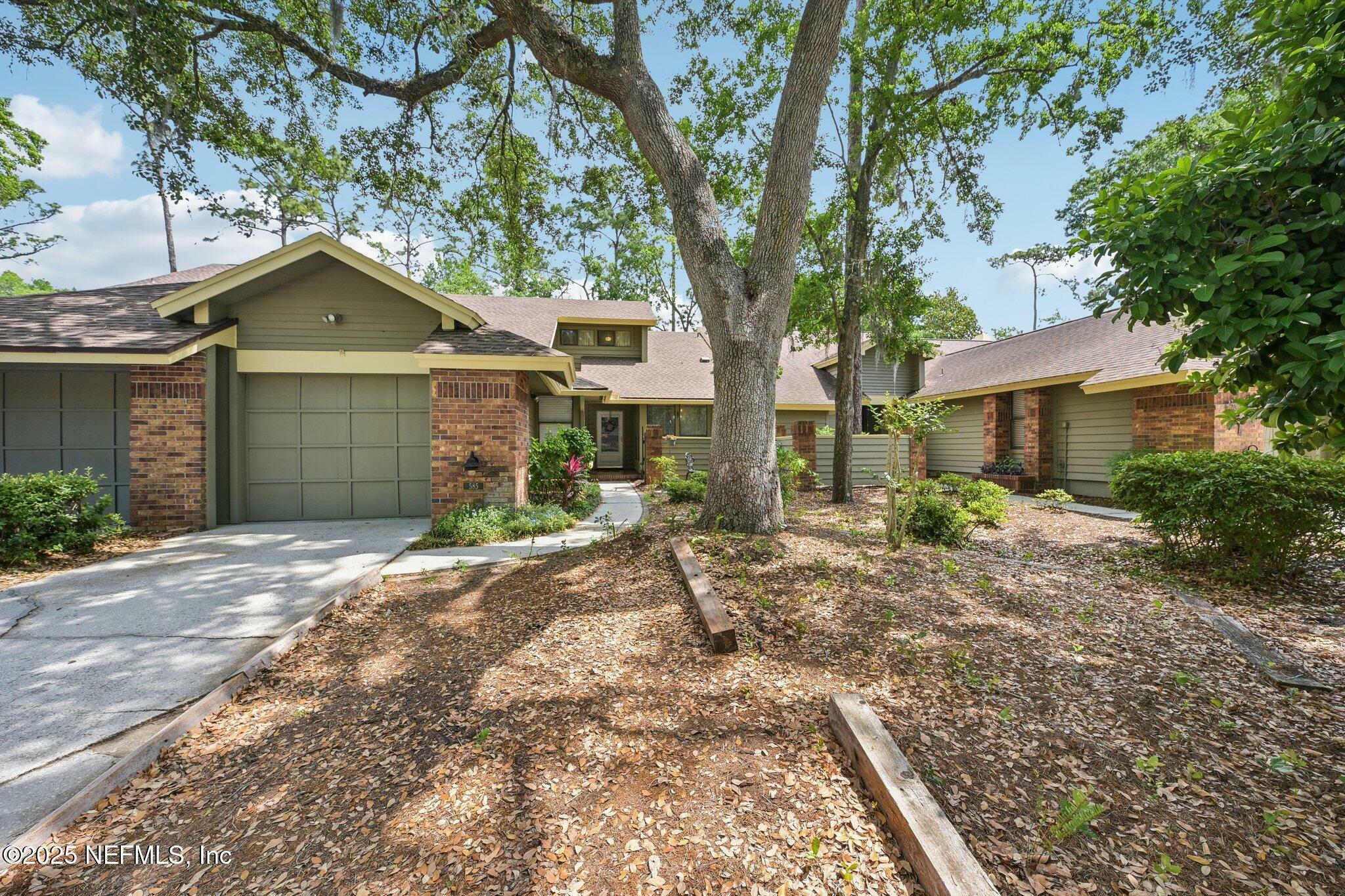 Property Photo: 585 Pine Forest Trail FL 32073