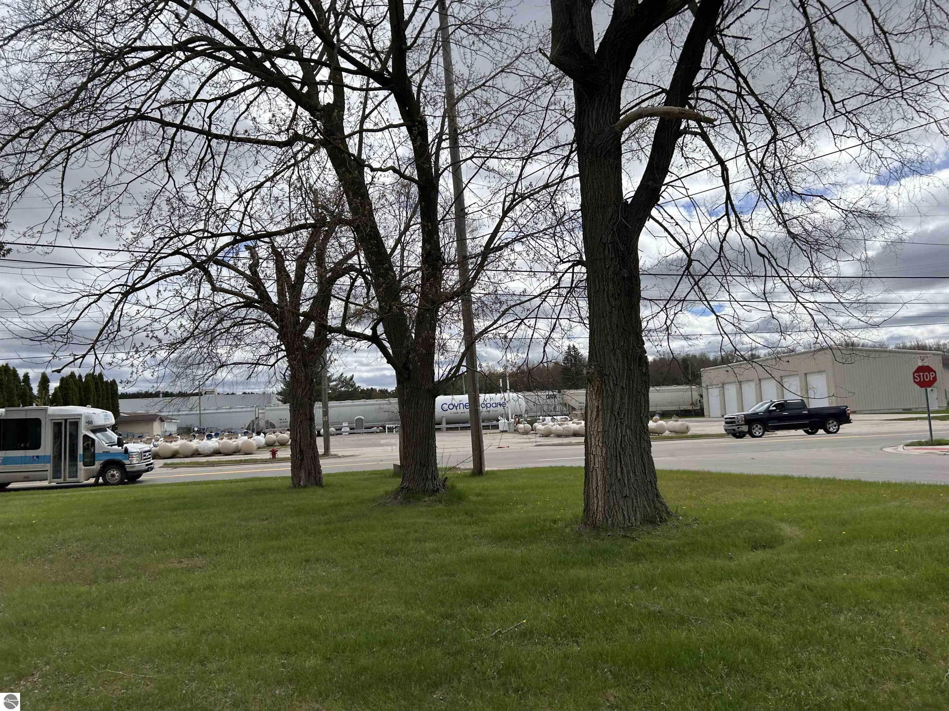 Property Photo: 434 W 5th Street MI 48617