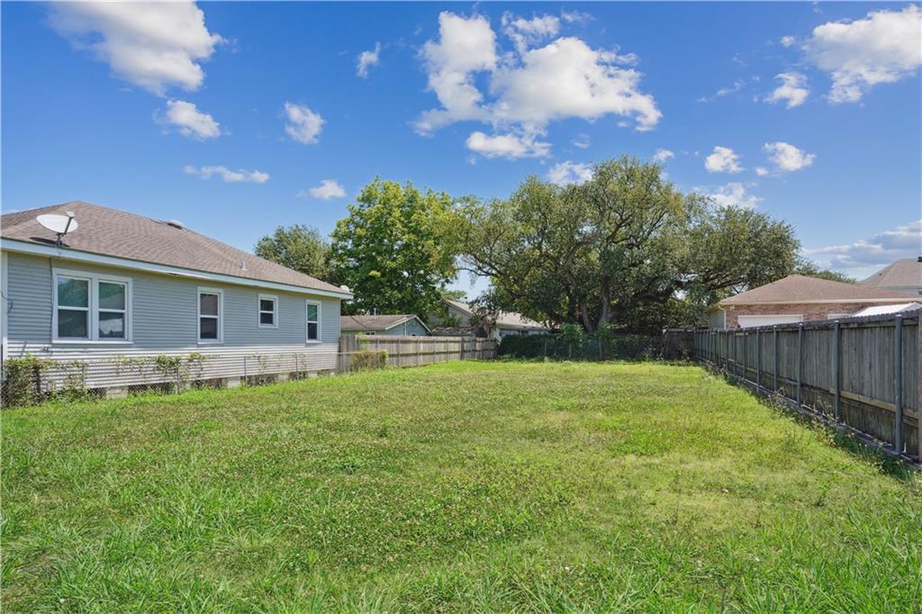 Property Photo: 245 Aris Avenue LA 70005