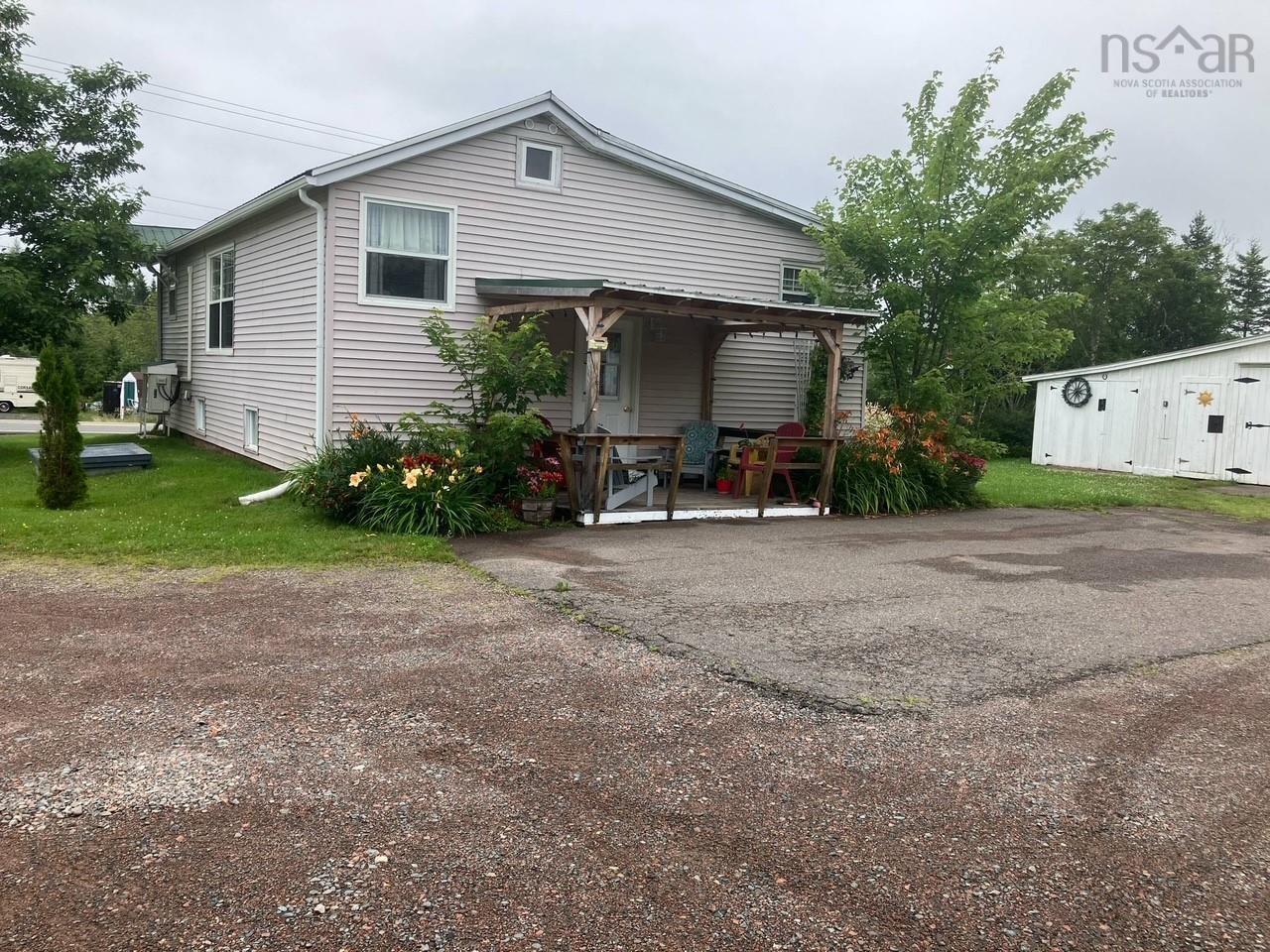 Photo de la propriété: 5886 Highway 2 NS B0M 1B0