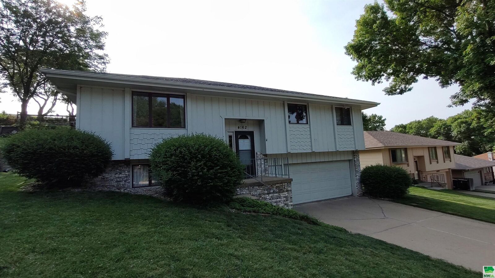 Property Photo: 4162 Sherwood Terr IA 51106