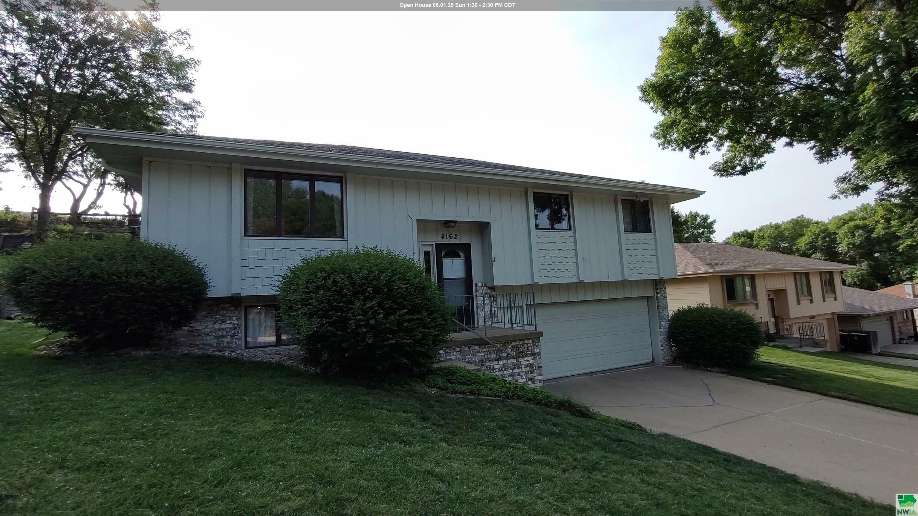 Property Photo:  4162 Sherwood Terr  IA 51106 